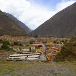 Luxury wellness retreats in Peru surrounded by the Sacred Valley landscape of Ollantaytambo